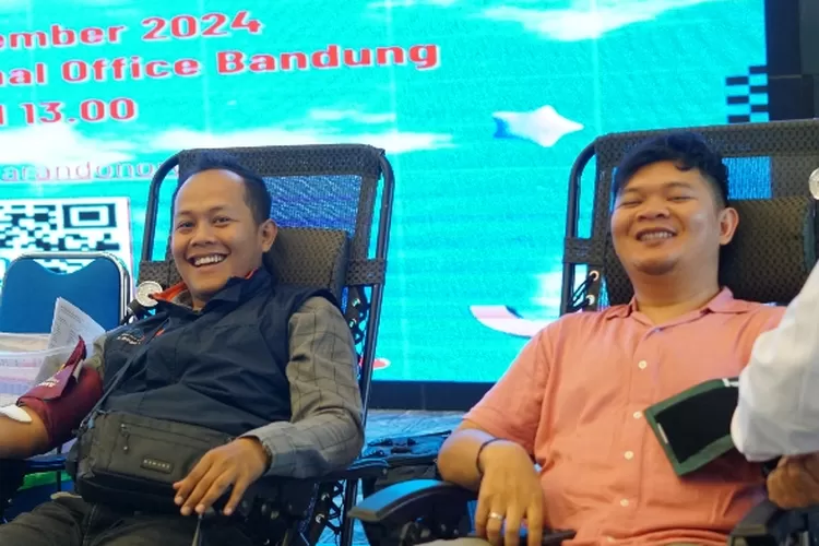 Kegiatan donor darah di Hari Ulang Tahun Bank Rakyat Indonesia (BRI) yang ke-129, BRI Regional Office (RO) Bandung
