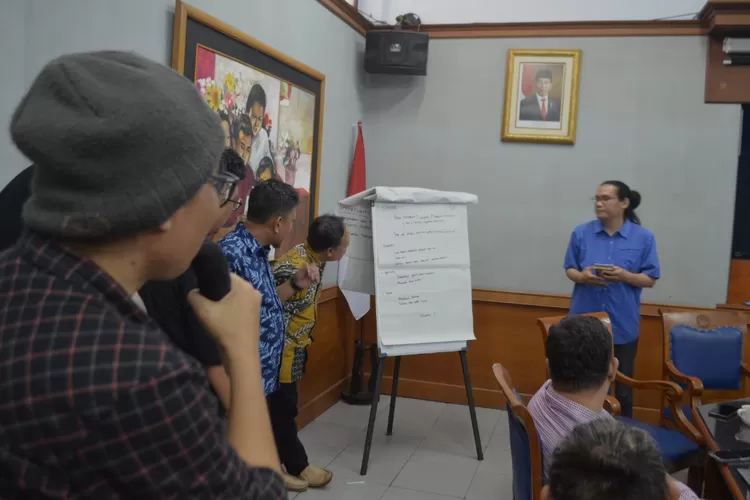 dalam rangka melawan gangguan informasi dan hoaks (Istimewa)