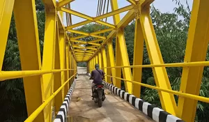 Jembatan Kuning Penghubung Dua Kecamatan di Depok Anti Goyang, Mampu Bertahan 50 Tahun