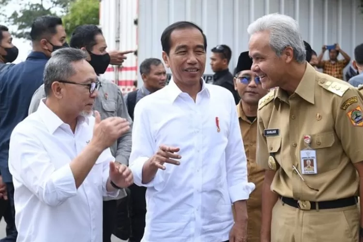 Ketua Umum PAN, Zulkifli Hasan bersama Presiden Jokowi dan Gubernur Jateng Ganjar Pranowo. (Instagram/@zul.hasan)