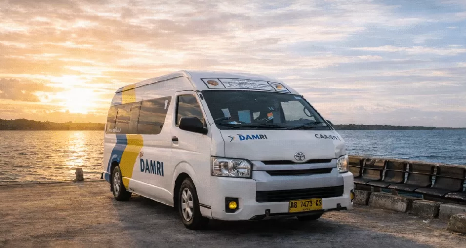 DAMRI hadirkan angkutan perintis di Karimunjawa dengan tarif Rp7.000. Simak jadwal lengkap dan rute layanannya. (damri.co.id)
