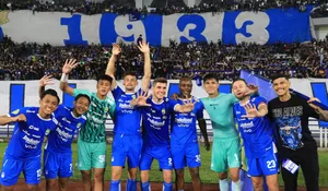 Diduga Kehabisan Stok Jersey, Persib Bandung Pakai Jersey KW Saat Laga Kontra Barito Putera