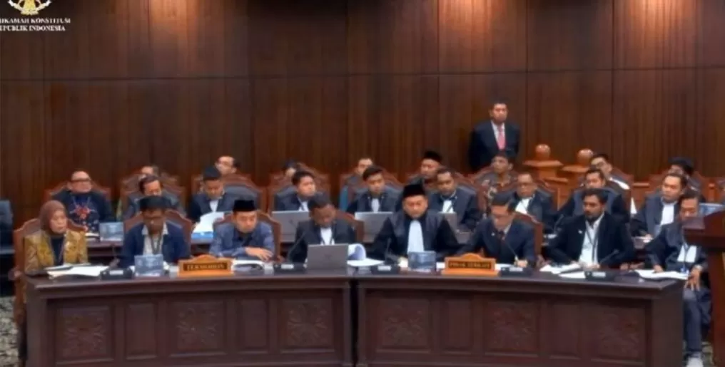Gugatan Syarat Pendidikan Gibran Tak Diterima MK, Status Cawapres Pemilu 2024 Tetap (ilustrasi/Beritaonline.co)