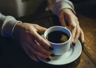 Bolehkah Minum Kopi Saat Sahur Ramadan? Ini Manfaat, Risiko, dan Penjelasan Ilmiahnya