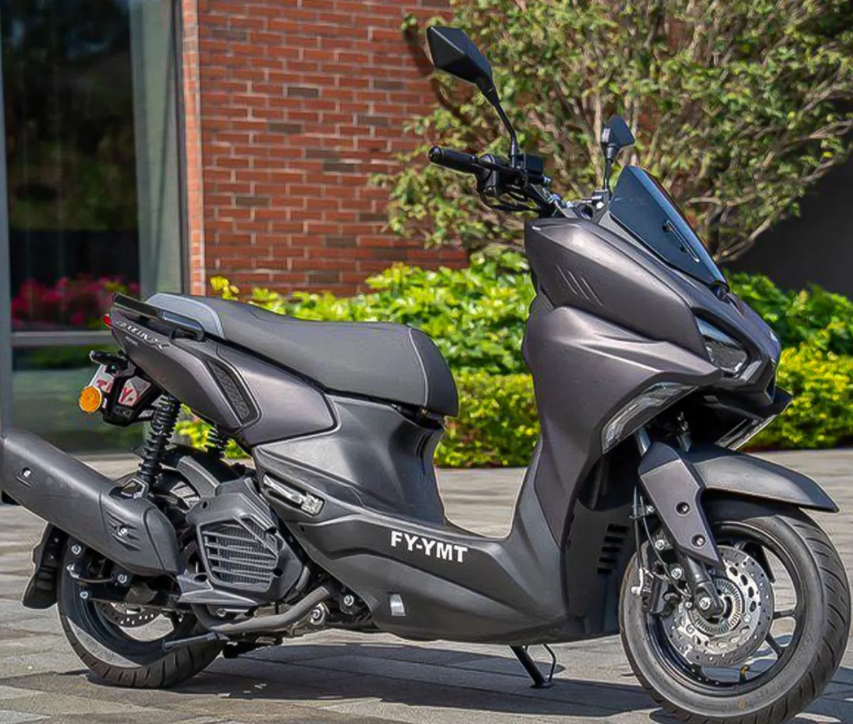 Feiying AX150 special edition motor asal Tiongkok dengan harga cukup terjangkau. (foto:fb ridertua.com)