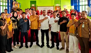 Dorong Partisipasi Pemilih, KPU Buton Tengah Edukasi Pemilih Pemula di SMAN 1 Gu