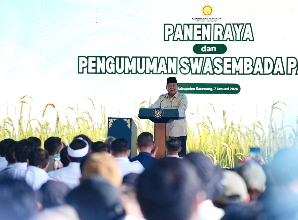 Presiden Prabowo Subianto dalam acara Deklarasi Panen Raya dan Swasembada Pangan Tahun 2026 di Karawang, Rabu (7/1/2026). (Kalimantansatu.com/Dok. Tim Media Presiden Prabowo Subianto)