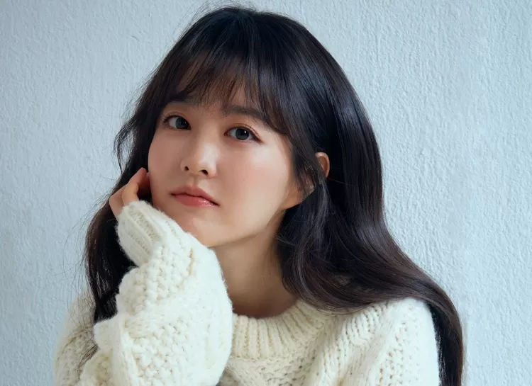 Sambut Hari Anak, Park Bo Young Sumbang 50 Juta Won untuk Anak-anak.