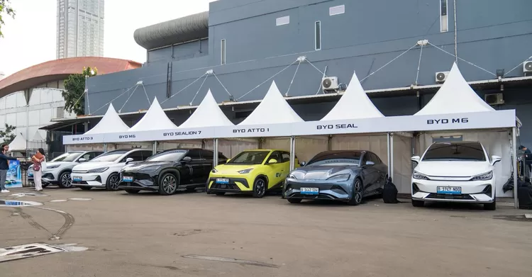 Booth BYD di Indonesia International Motor Show 2026 (IIMS 2026) hadir sebagai ruang pengalaman yang mempertemukan teknologi kendaraan listrik dengan para penggunanya.