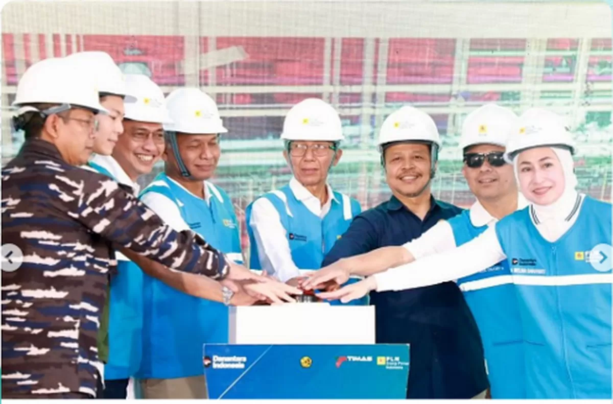 Walikota Batam Amsakar Achmad bersama  Kementerian ESDM, SKK Migas, dan Direksi PT PLN saat groundbreaking ceremony pembangunan Pipa Gas WNTS menuju Pulau Pemping, Kecamatan Belakangpadang, Selasa 10 Februari 2026.  (Foto: Diskominfo Batam)