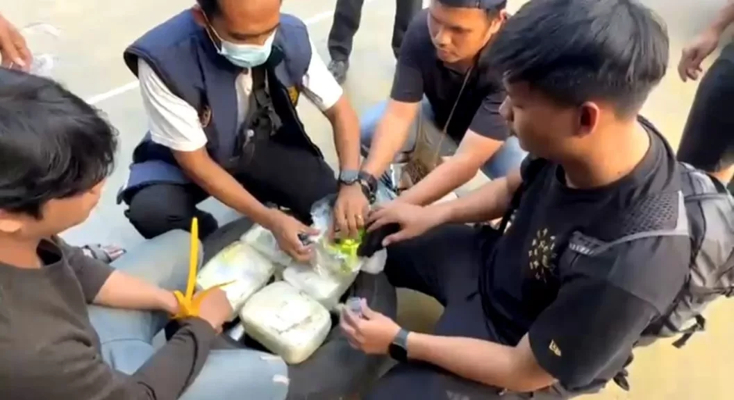 Bareskrim Ungkap 5,4 Kg Sabu Disembunyikan dalam Ban Serep Mobil di Surabaya (ilustrasi/Beritaonline.co)