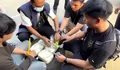 Bareskrim Ungkap 5,4 Kg Sabu Disembunyikan dalam Ban Serep Mobil di Surabaya
