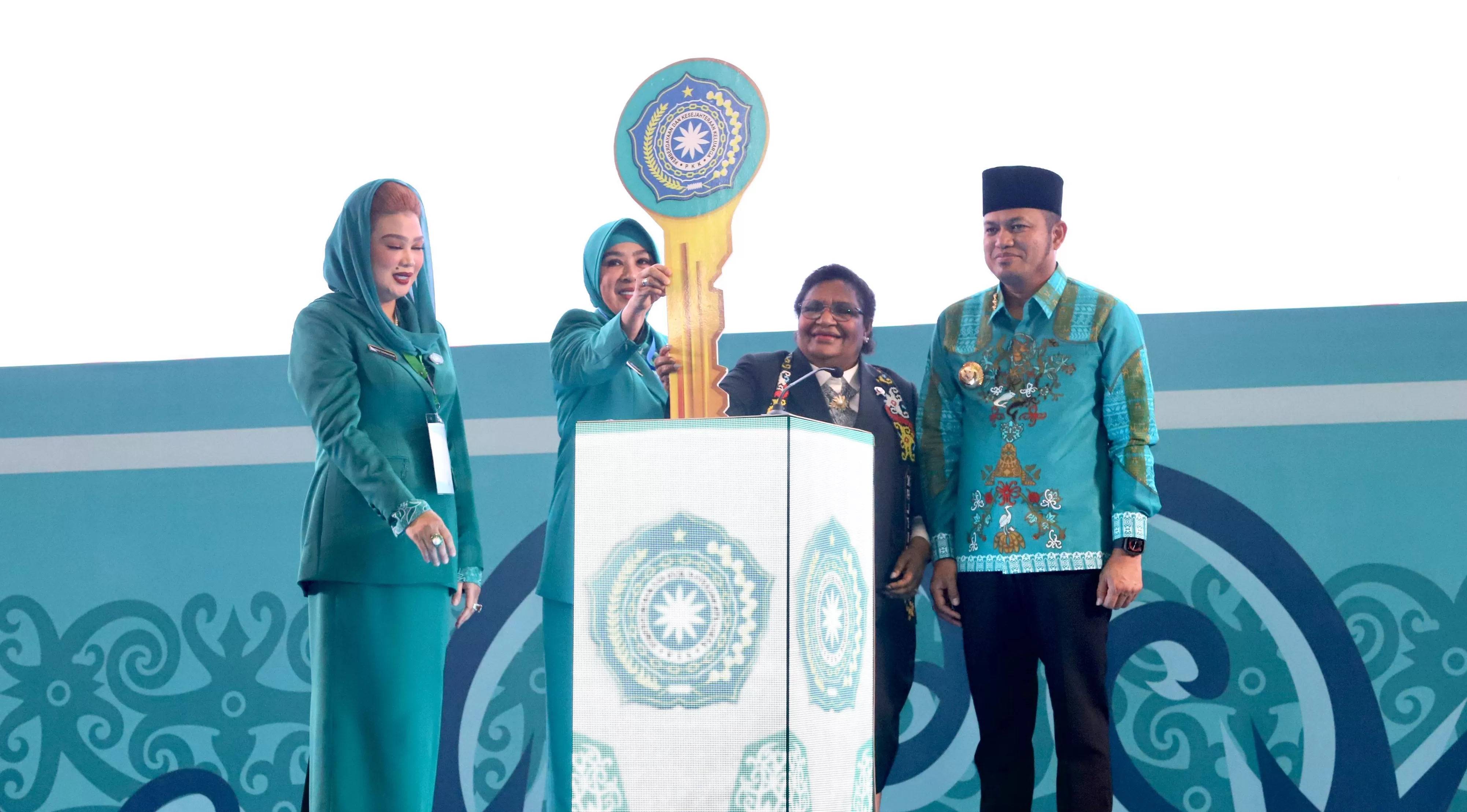 Rakernas TP PKK 2025 di Plenary Hall Sempaja, Kota Samarinda, Kalimantan Timur (Kaltim), Selasa (8/7/2025). (Kemendagri)