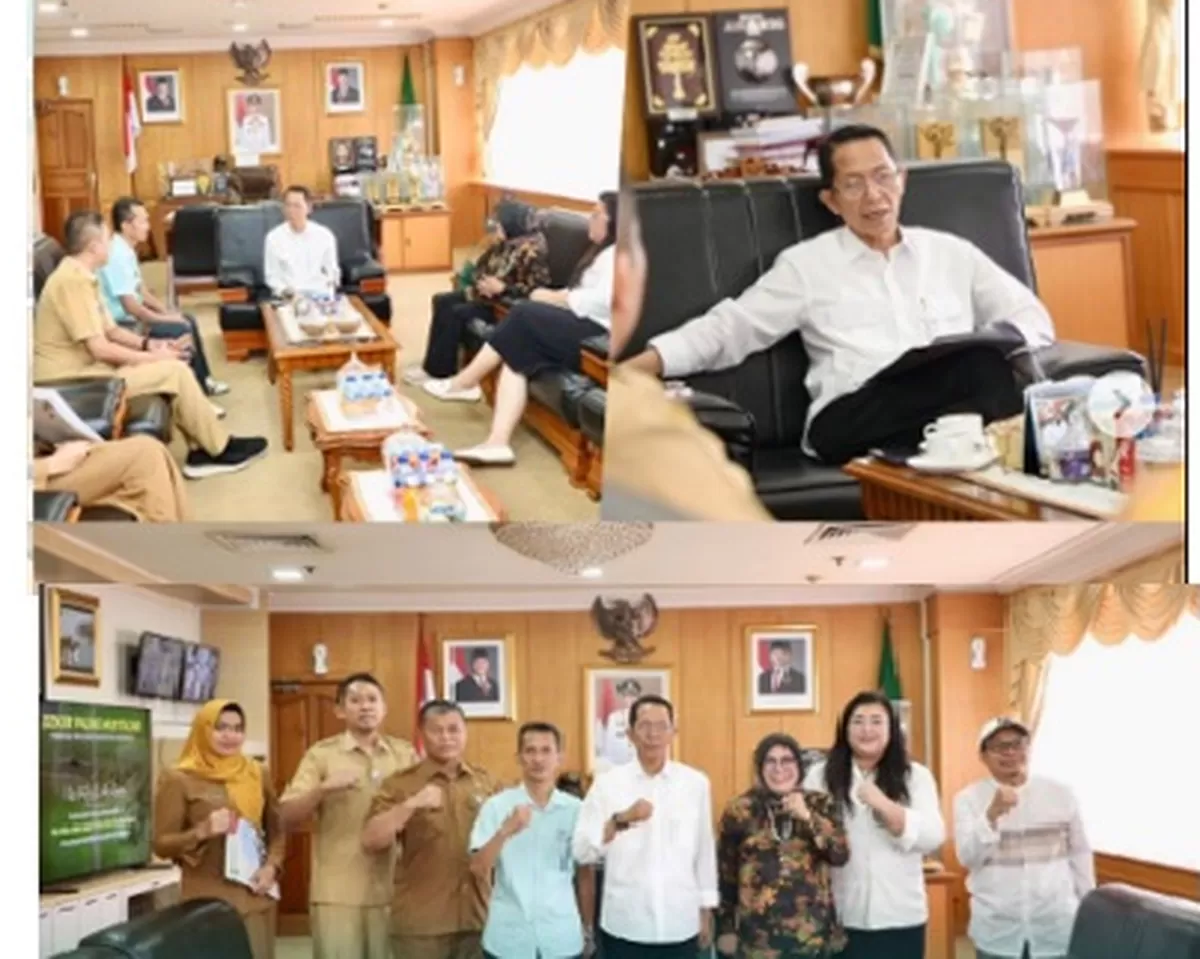 Walikota Batam Amsakar Achmad saat menerima audiensi Pansus DPRD Kota Batam yang membahas Ranperda LAM. (Foto:Diskominfo Batam)