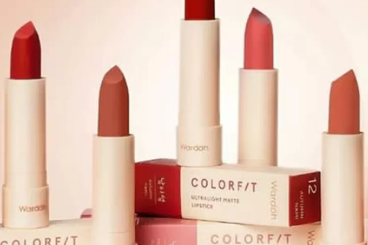 5 Rekomendasi Lipstik Tahan Lama di Tahun 2023 (Instagram dmenor.cosmetics)