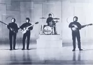 The Beatles Tampil di Royal Albert Hall untuk Kali Pertama, Brian Jones Disangka Beatle 