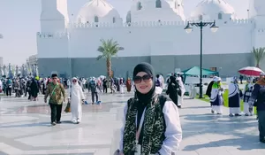 Suka Duka Menjadi Ketua Kloter Haji Perempuan Pertama di Depok, Ratna Komala 3-Habis: Selamat dari Badai Pasir di Arafah Berkat Tumpukan Kardus