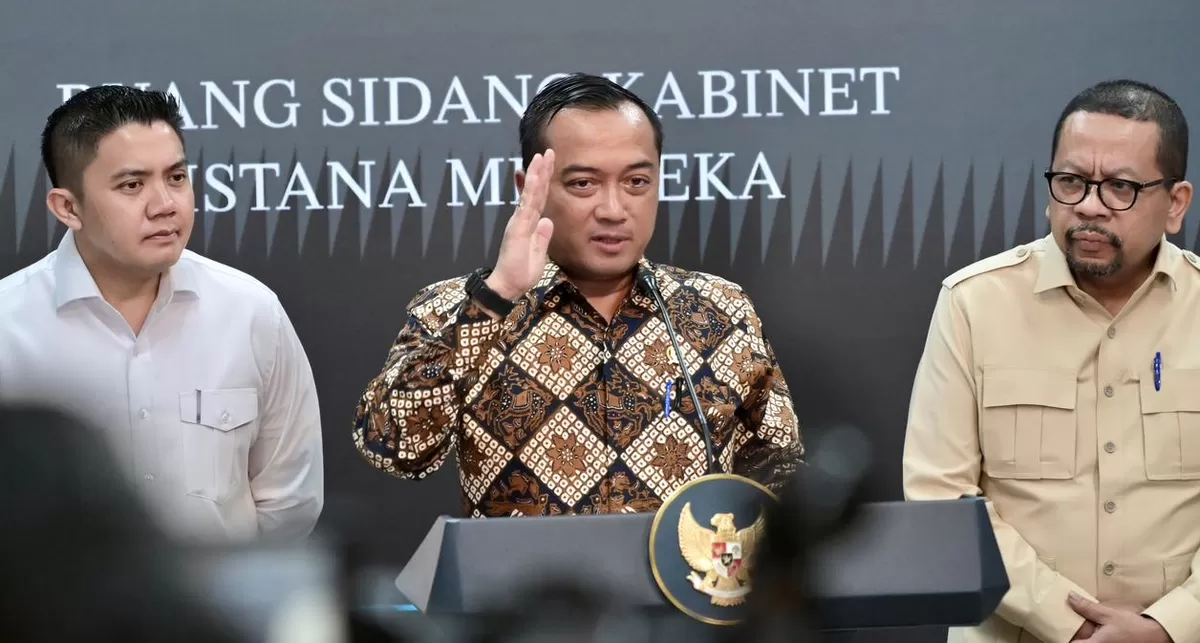Menteri Sekretaris Negara Prasetyo Hadi dalam konferensi pers di Istana Negara, Jakarta, Selasa (2/6/2026) malam.  (Kalimantansatu.com/Dok. Bakom RI)