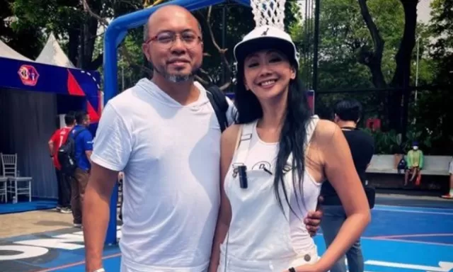 Jalani Sidang Cerai dengan Suaminya Galiech Raharja, Asri Welas Tak Kuasa Tahan Tangis