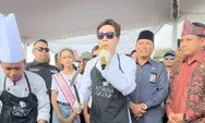 Bantah Willie Salim Sebut Warga Palembang Curi Rendang, Dokter Richard Lee Buktikan Warga Saat Masak 300 kg Rendang