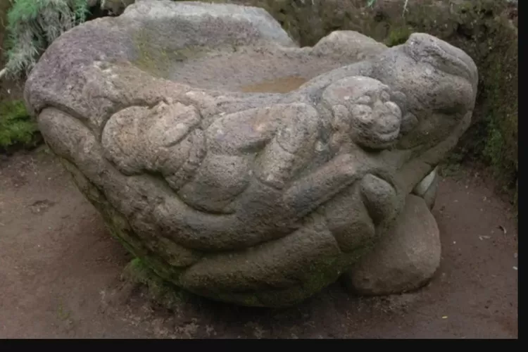 Ilustrasi.Megalitik si mata empat (tangkapan layar @warisanbudaya.kemdikbud.go.id)