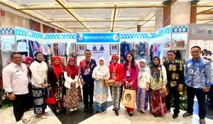 Desainer Depok Wakili Jawa Barat di Indonesia Fashion Week 2025, Pamerkan Busana Warisan Budaya ke Panggung Nasional