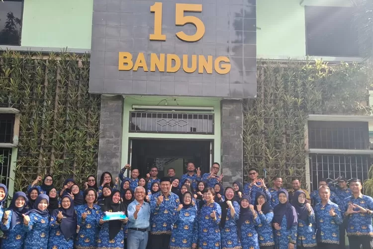 HUT Korpri Ke-53 SMAN 15 Kota Bandung (GoraJuara.com/dok AKSI)