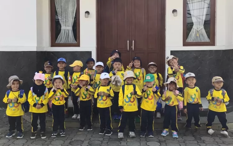 Outing Class Seru di Kebun Anggur, KB-TK PCI Kids Tanamkan Kemandirian Sejak Dini