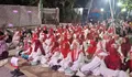 Kompak Kenakan Seragam Merah Putih, Ribuan Pengunjung Pengajian di Jombang Lantunkan Shalawat Peringati HUT RI dan Doakan Kesuksesan Muktamar NU 2026