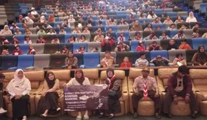 Keseruan Outing Class SDN Baktijaya 6 : Diajak Nonton Bioskop, Sajikan Film Edukatif Cyber Bullying