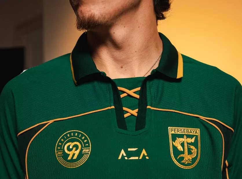 WOW KEREN! Persebaya Luncurkan Jersey Edisi HUT ke-99, Angkat Tema 99 Alasan Mencintai Persebaya. (Kliksolonews/dok Persebaya)