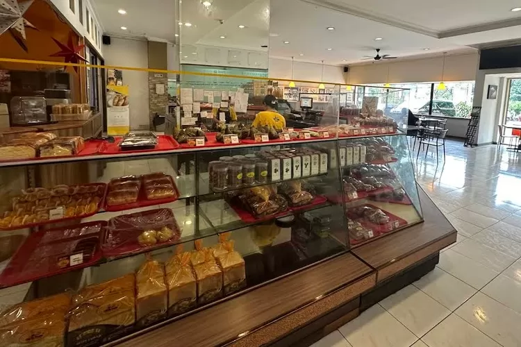 Lebaran Lebih Istimewa dengan Sajian Aneka Roti, Berikut 4 Toko Roti Legendaris di Bogor yang Rasanya Terkenal Enak (Gmaps/cynthia Kao)