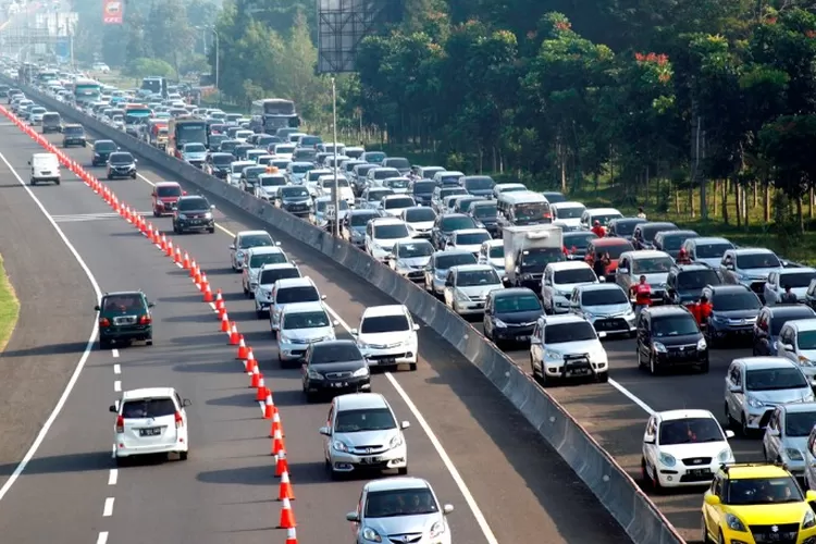 Ilustrasi. Pemberlakukan contraflow pada arus mudik Lebaran