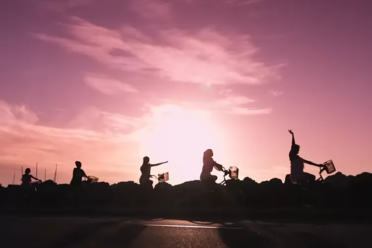 Ilustrasi -- JKT48 Segera Rilis Single Terbaru 'Ku Sangat Suka' di Awal Februari 2025 Nanti, 12 Senbatsu Siap Nyanyikan Lagu Ini (YouTube JKT48)