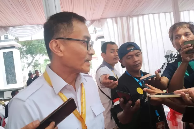 Ketua Tim Pemenangan Robby-Nina di Pilkada Salatiga 2024, Yuliyanto saat di KPU Salatiga baru-baru ini.  (Foto: Edy Susanto HM)