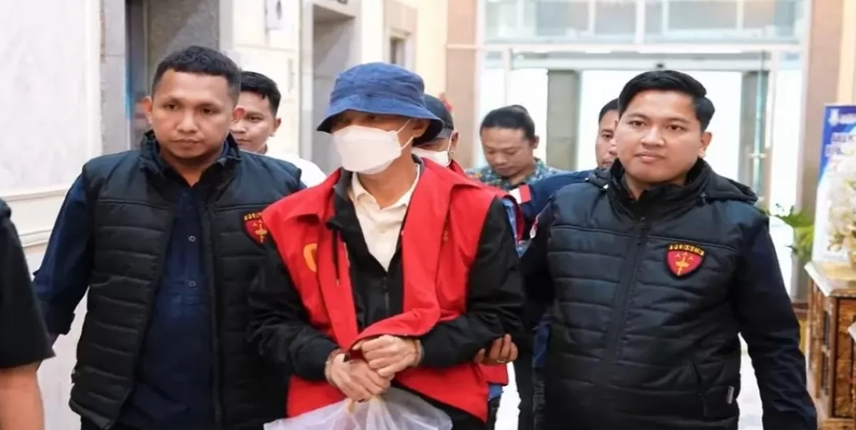 Kejaksaan Tinggi (Kejati) Sumatera Selatan (Sumsel) menahan dua orang mantan direksi PT Semen Baturaja Tbk (SMBR) pada Kamis (19/2/2026). (Kalimantansatu.com/Dok. YouTube Kejaksaan Agung)
