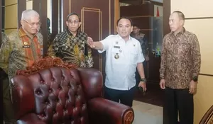 Jejak Pengabdian Sekda Sultra Asrun Lio dalam Tiga Fase Kepemimpinan Daerah