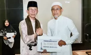 Saat Safari Ramadan, Walikota Batam Salurkan Bantuan Pembangunan Masjid di Kecamatan Batuaji