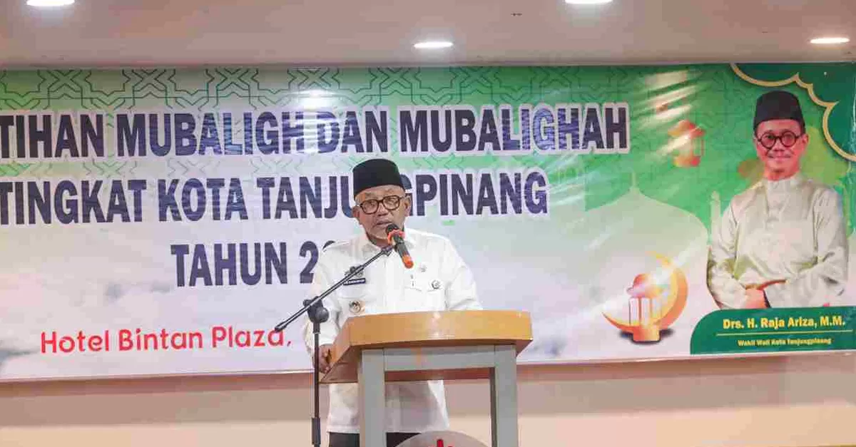 Walikota tanjungpinang Lis Darmansyah saat membuka pelatihan Mubaligh dan Muballighah Tahun 2026. (Foto: Diskominfo Tanjungpinang)