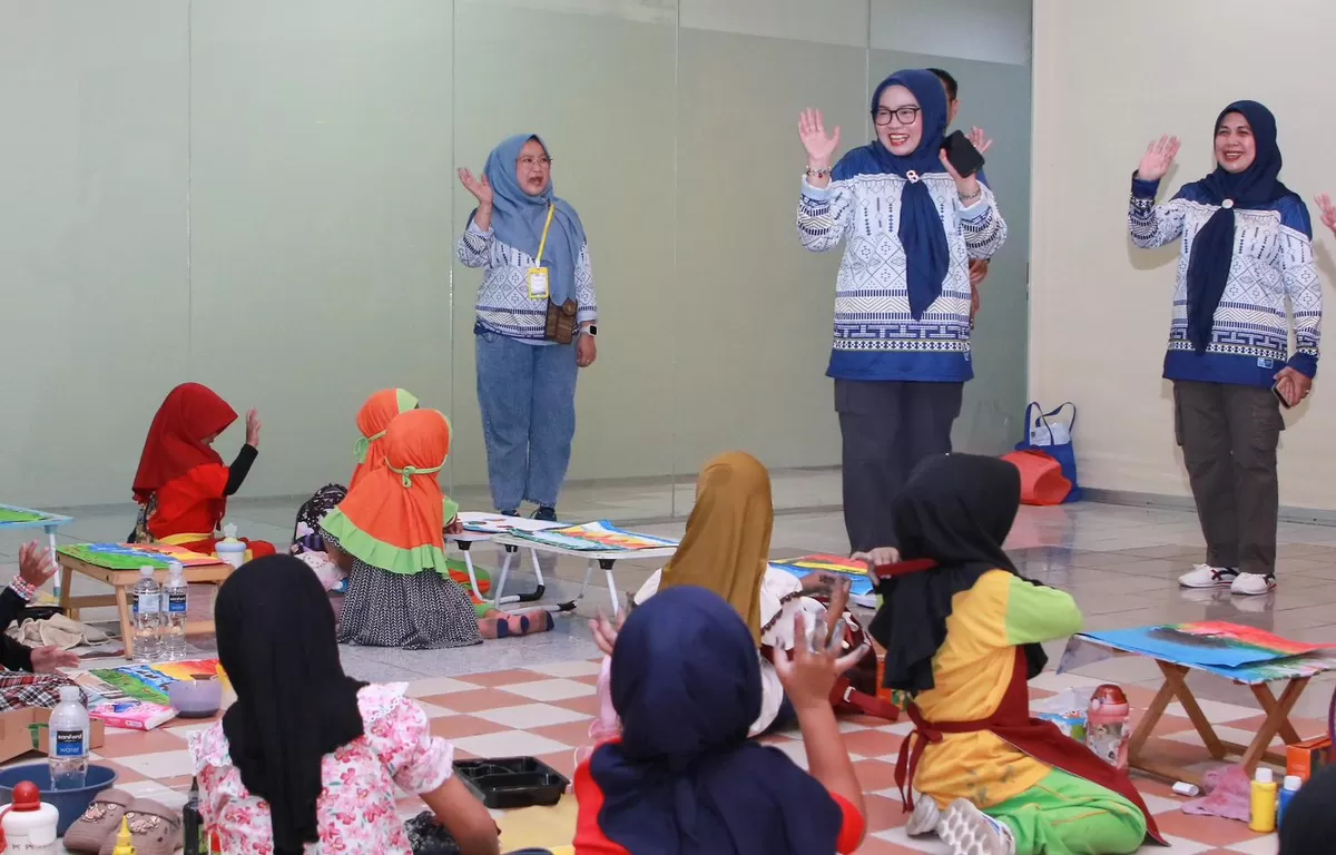  Bunda PAUD Kota Batam, Erlita Amsakar, saat  menghadiri Porseni PAUD tingkat Kota Batam.(Foto:Diskominfo Batam)