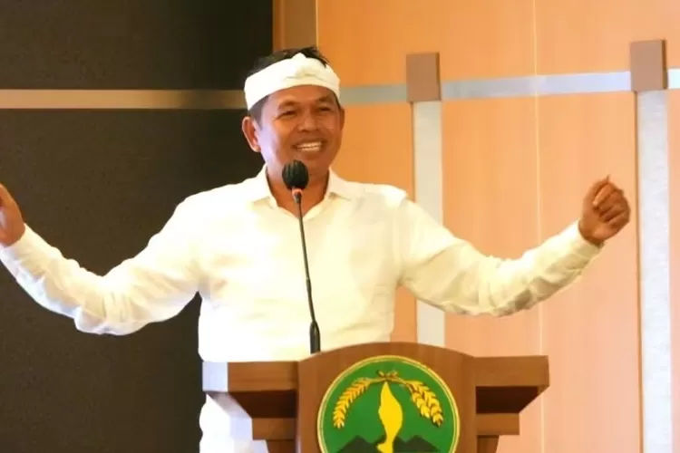 Gubernur Jawa Barat, Dedi Mulyadi. Gerakan budaya Macan Siliwangi muncul di Purwakarta. Dedi Mulyadi atau KDM disebut-sebut sebagai simbol kebangkitan Prabu Siliwangi. (Biro Adpim Jabar)