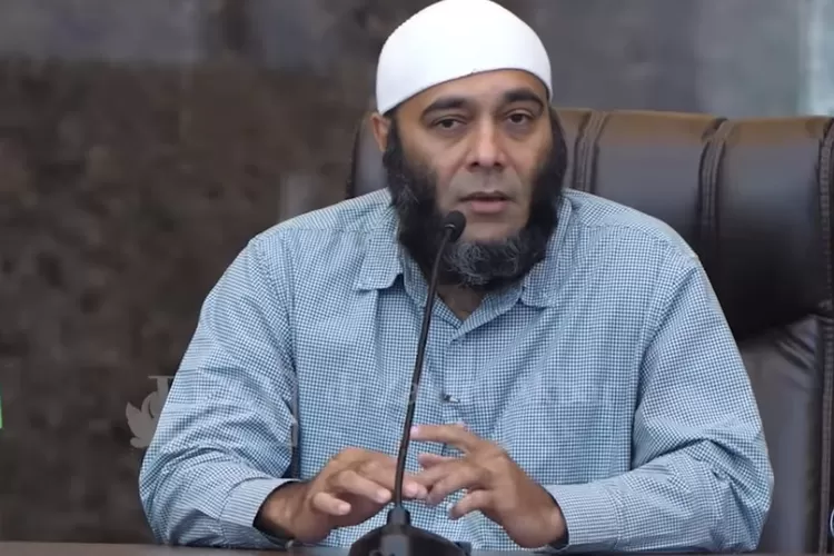 dr Zaidul Akbar Bagikan Resep untuk mengontrol Kadar Gula Darah dan Kolestrol dengan Menggunakan Buah Pare (Tangkapan Layar YouTube dr. Zaidul Akbar Official)