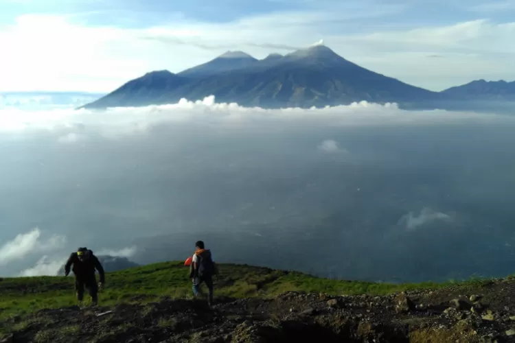 Misteri Gunung Arjuno Di Jawa Timur Yang Angker, Dari Pasar Setan ...