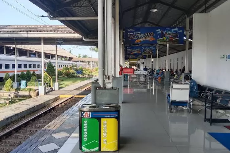 5 Stasiun Di Bandung, Nomor 1 Paling Dekat Tempat Kuliner - Bandung News