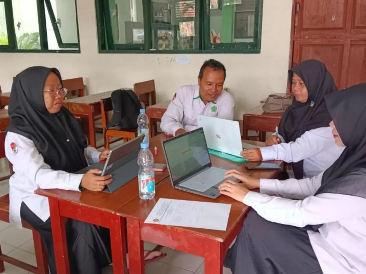 Merangkum permintaan pengangkatan tanpa tes ulang, penerbitan regulasi khusus, serta dukungan pembiayaan APBN. (Foto: Ide Nusantara.com)