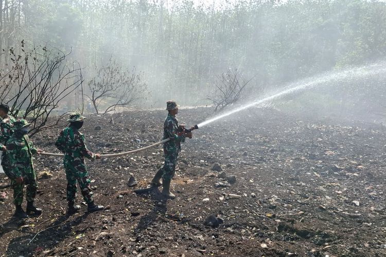 Dikira Sudah Padam, Bara di TPA Darupono Masih Mengintai dan Terus Didnginkan