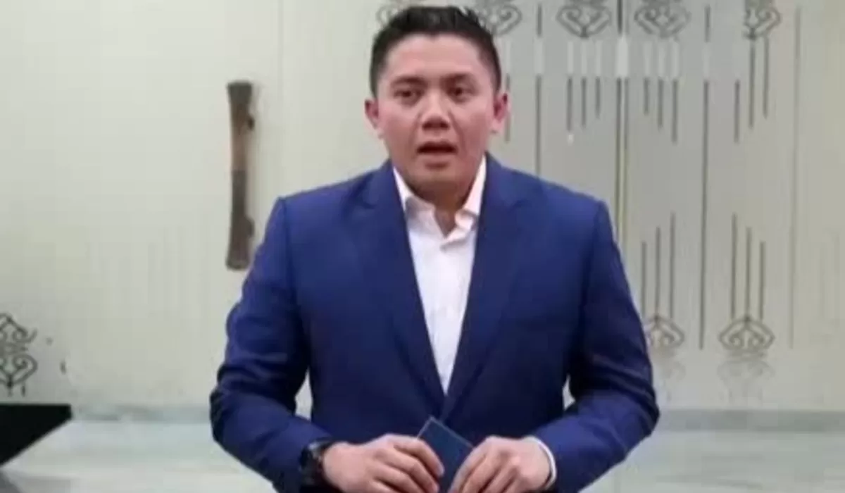 Potret Seskab Teddy Indra Wijaya  (YouTube Sekretariat Presiden )