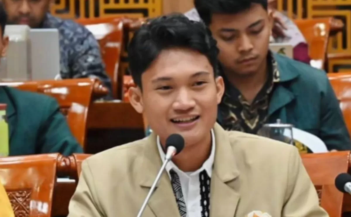 Tiyo Ardiant, Mantan Ketua BEM UGM.