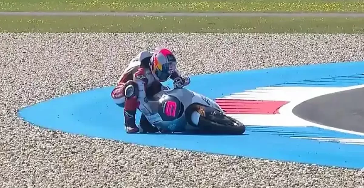 VEP 9 crash di tikungan 5 Sirkuit Assen Belanda SS.Live MotoGP