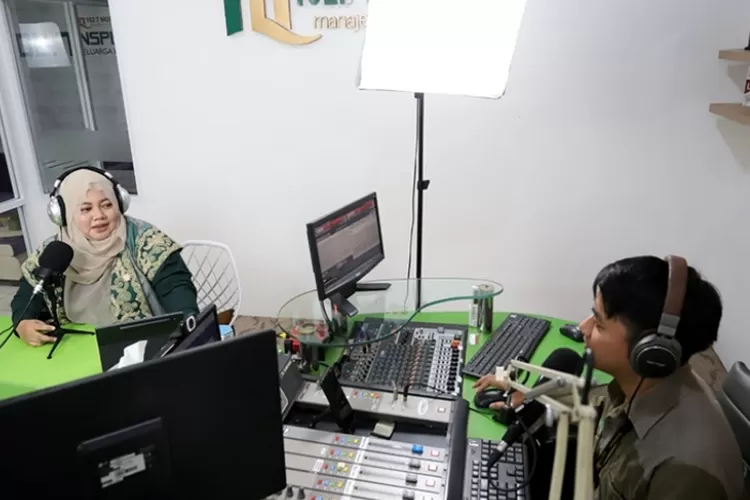 Anggota Komisi II DPRD Kota Bandung, Indri Rindani menghadiri talkshow &ldquo;Ruang Inspirasi&rdquo; dengan tema Peran Komisi II Membangun Bandung